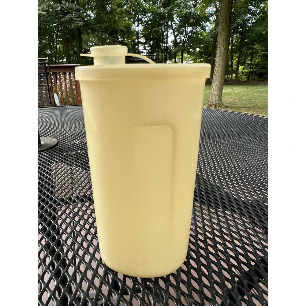 Tupperware 640 'Sweet Saver' Dripless Pour‎ Maple Honey Syrup Dispenser Vintage